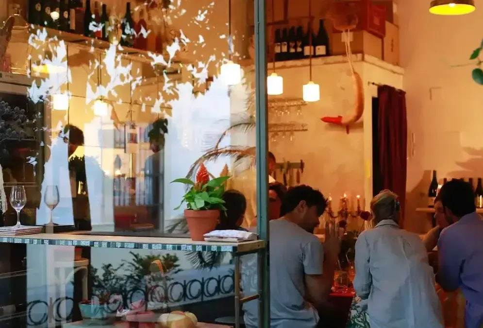 Bar Jugo Vinos Vivos