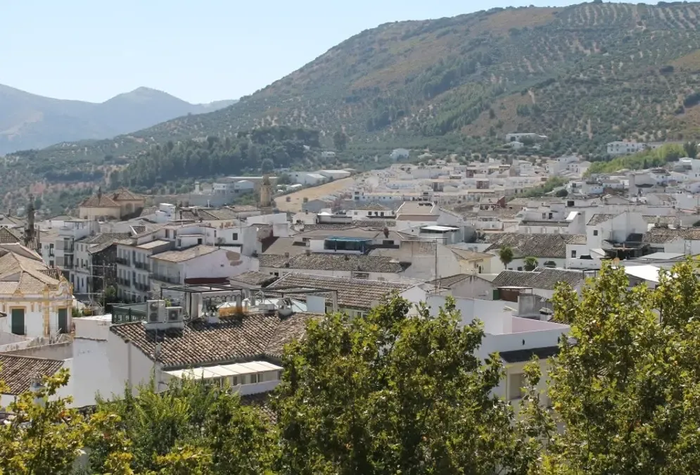 Vue panoramique de Priego de Córdoba, capitale baroque de l'Andalousie
