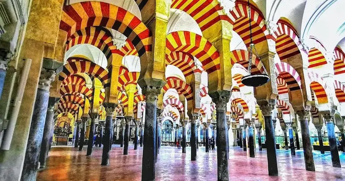Visite guidée de la Mosquée-Cathédrale et du Quartier Juif