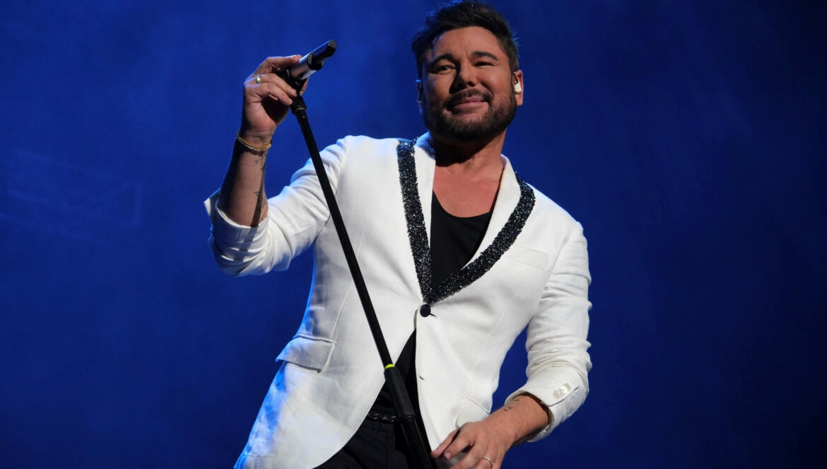 Miguel Poveda en concierto / Juan Ayala