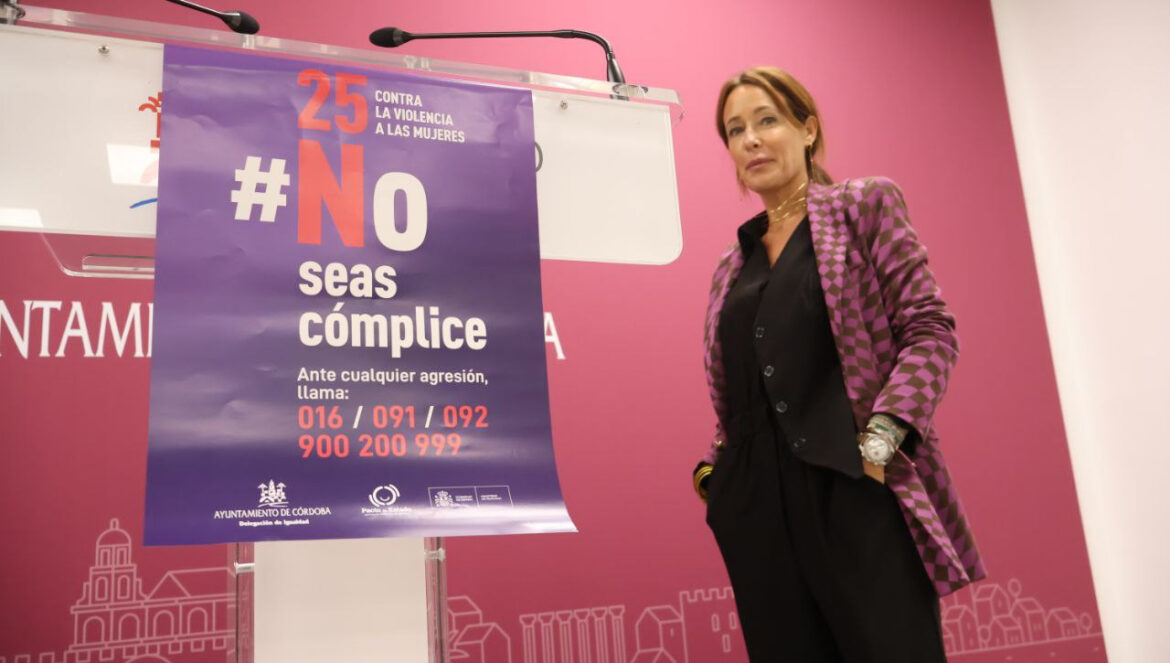 Marián Aguilar en sala de prensa del AYuntmaiento. / El Día