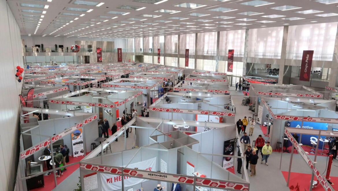 Feria del Grupo Peña celebrada el pasado año en el Centro de Exposiciones, Ferias y Convenciones de Córdoba. / Juan Ayala