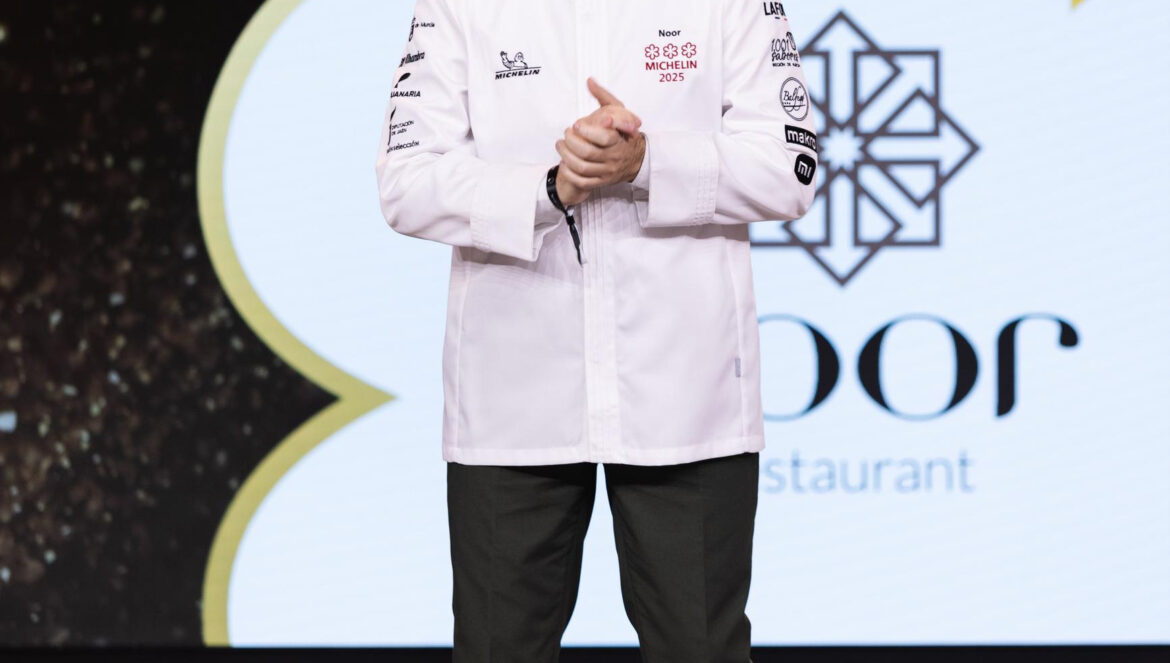 El chef Paco Morales durante la Gala Michelin España 2025 / Cervezas Alhambra