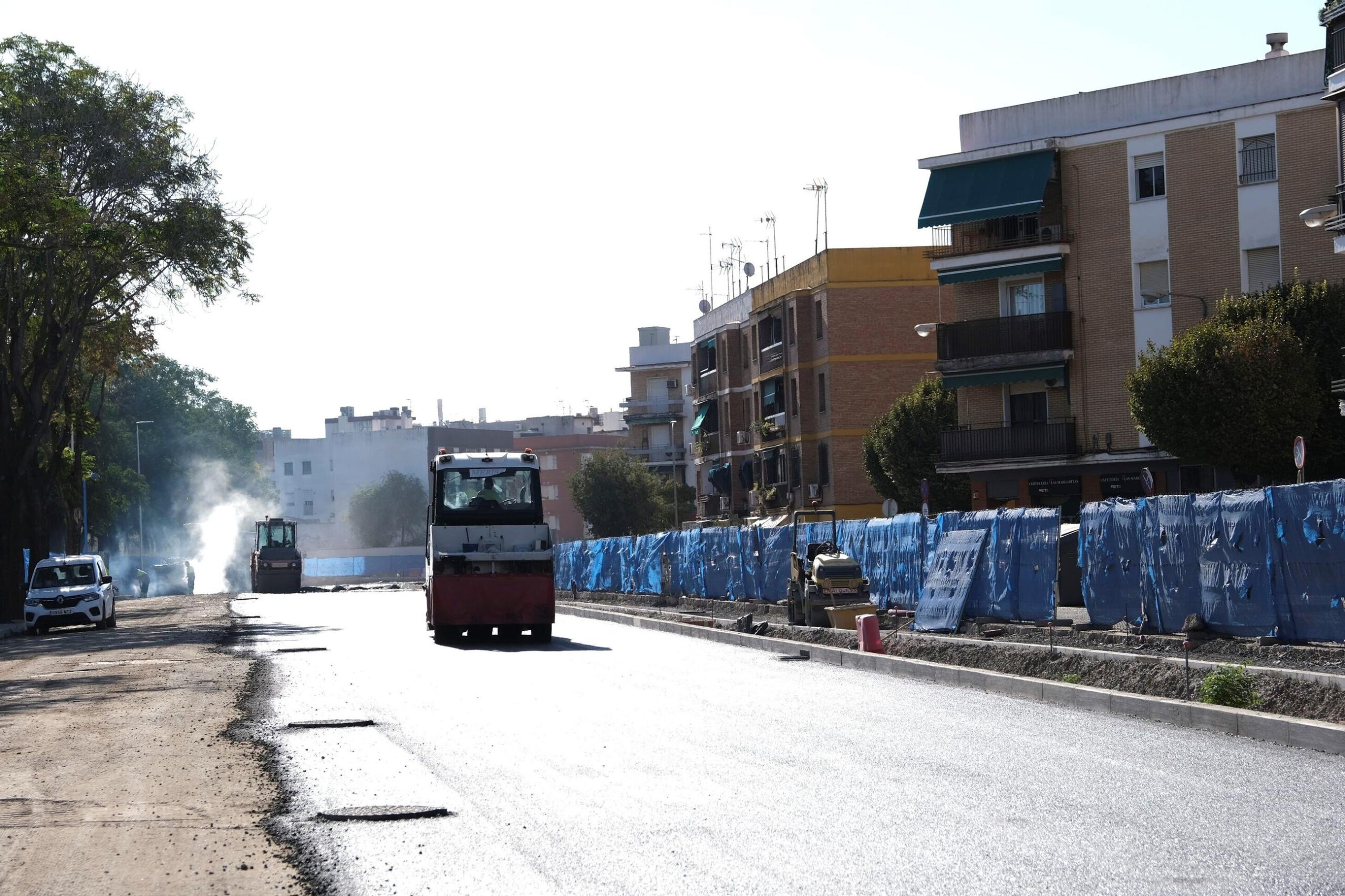Obras en la avenida de Trassierra. / Juan Ayala