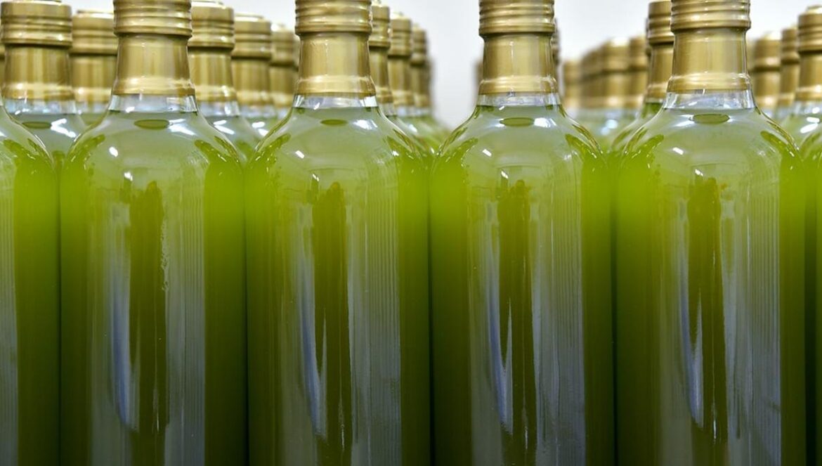Botellas de aceite de oliva