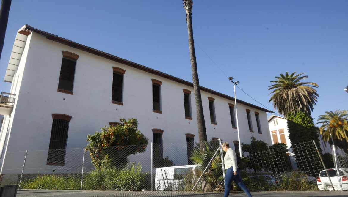 Edificio del Centro de Emergencia Habitacional / El Día