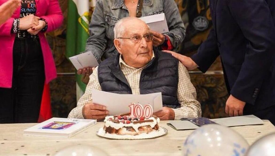 José Delgado Zafra ha cumplido 100 años este 7 de noviembre de 2024.