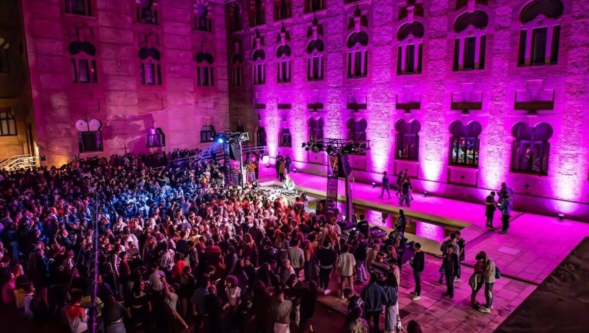 Una de las sesiones de Dalila y Anuschka en el evento organizado por Night Room TV para el Festival Eutopía en su edición de 2023.