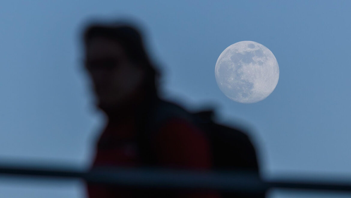 Luna llena / Efe / Javier Belver