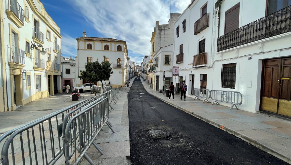 Estado actual de la calle Alfaros. / Miguel Ángel Salas