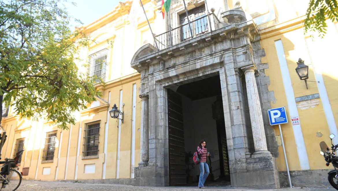 Las mejores imágenes de la Facultad de Filosofía y Letras de la Universidad de Córdoba / Juan Ayala