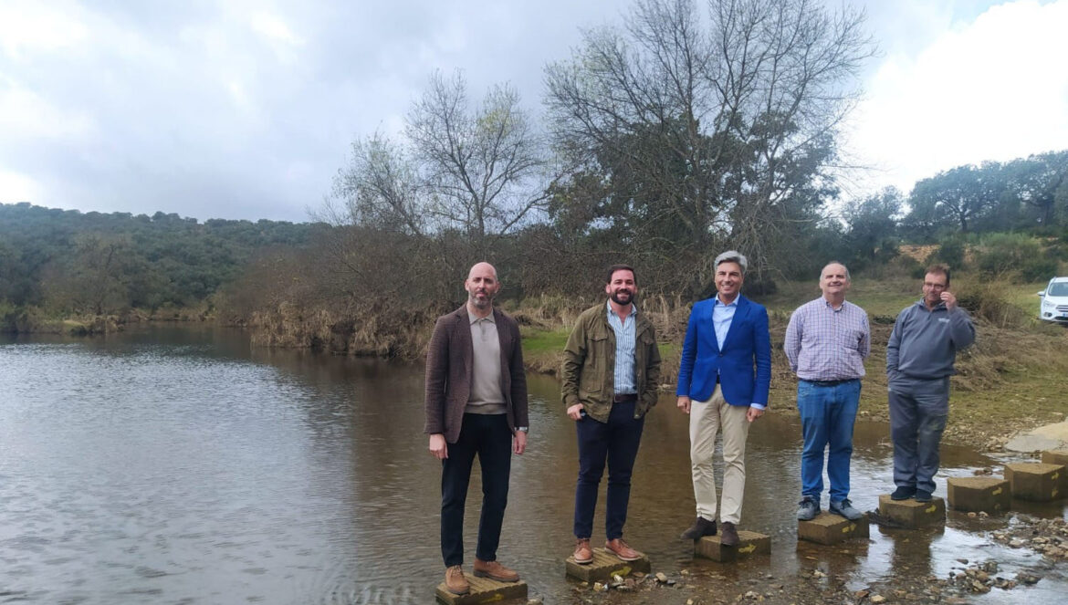 Presentación del proyecto de las pasaderas en los ríos Guadalbarbo y Cuzna. / El Día