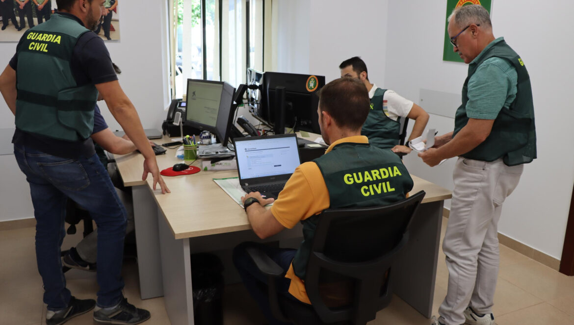 Integrantes del Equipo @ de la Guardia Civil de Córdoba / El Día