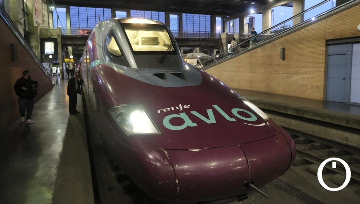 Un tren Avlo en Córdoba