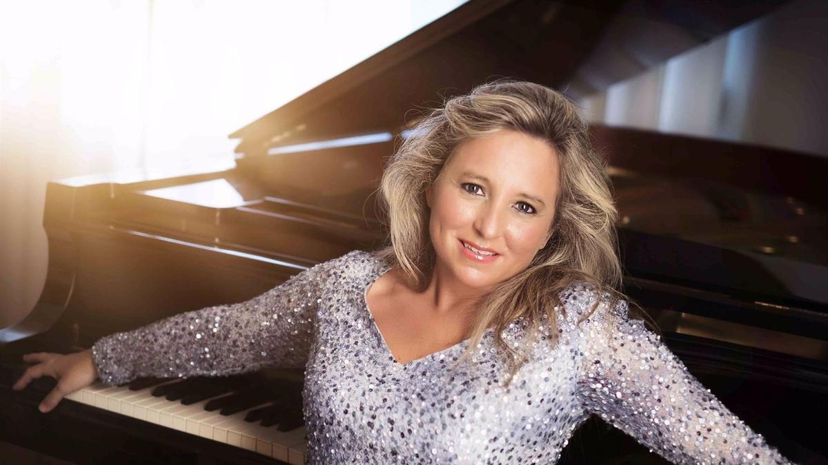 La artista Paula Coronas