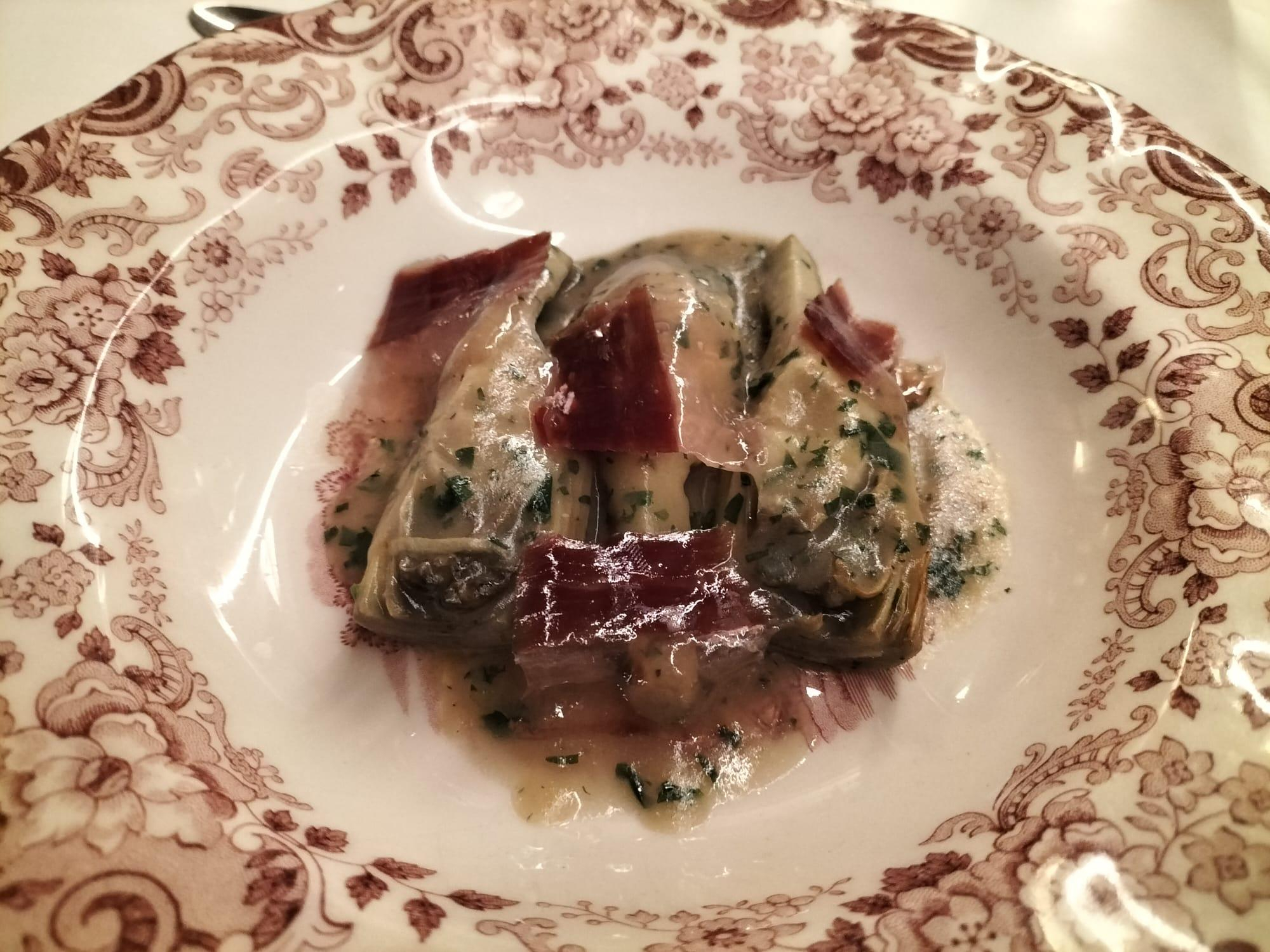 Alcachofas a la montillana con jamón ibérico de bellota / R.G.