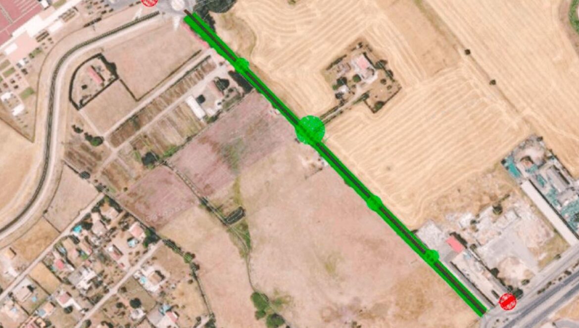 Imagen de archivo del tramo donde se harán las obras de mejora de la carretera de acceso a Medina Azahara