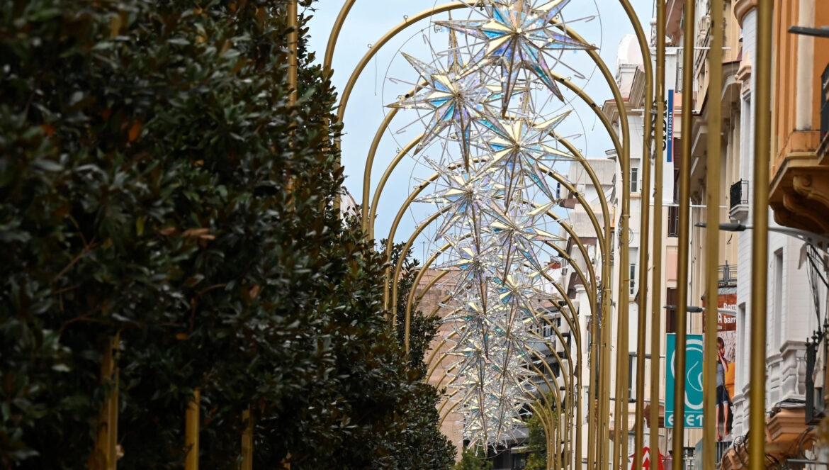 Alumbrado navideño de la calle Cruz Conde / Juan Ayala