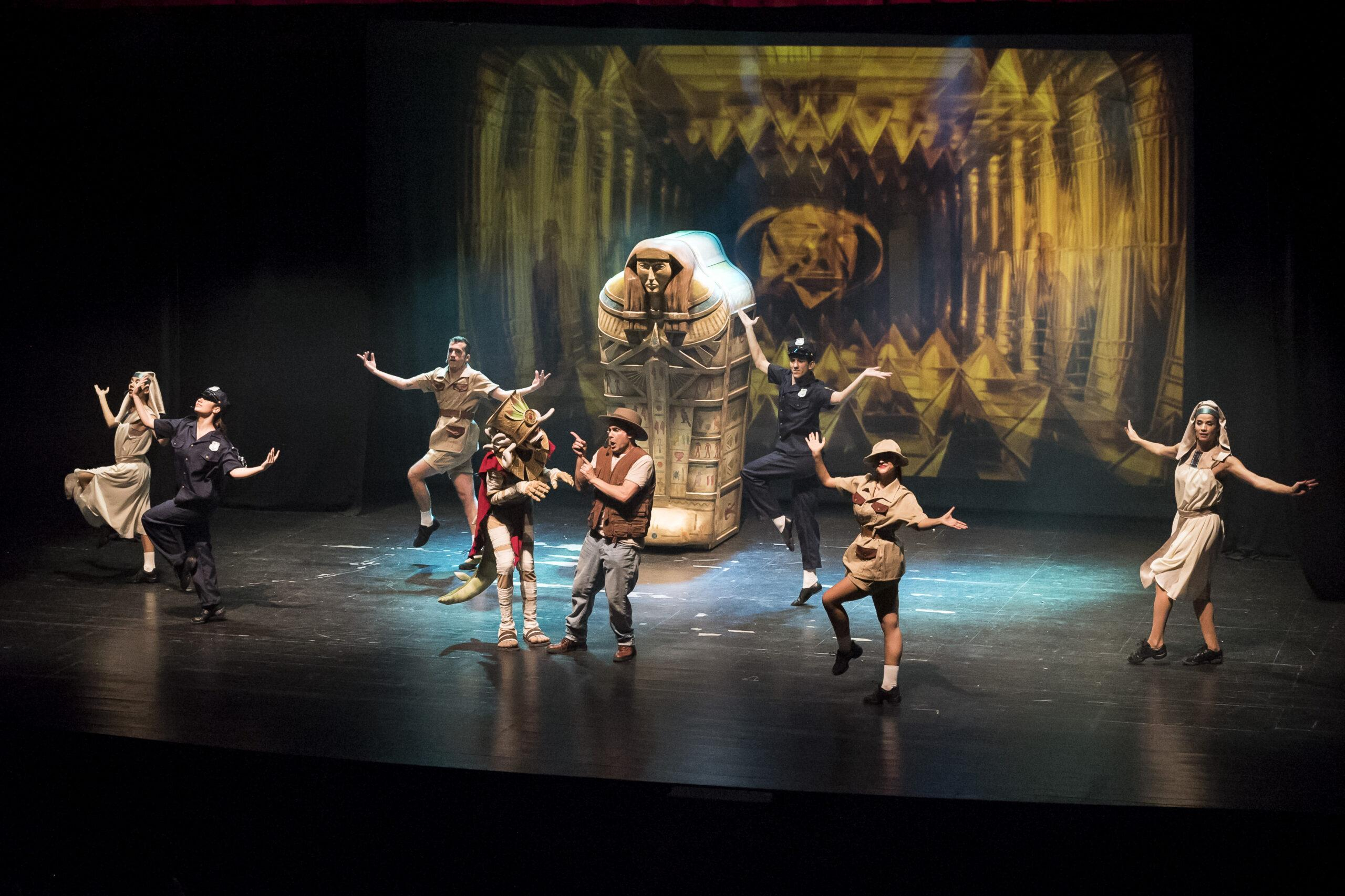 Escena del musical 'Tadeo Jones. La Tabla Esmeralda' / IMAE