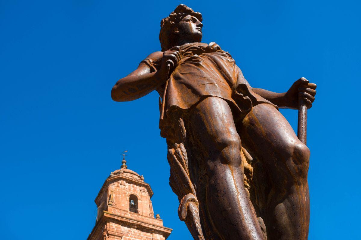 Escultura de La Segadora en Montoro / Turismo de Montoro