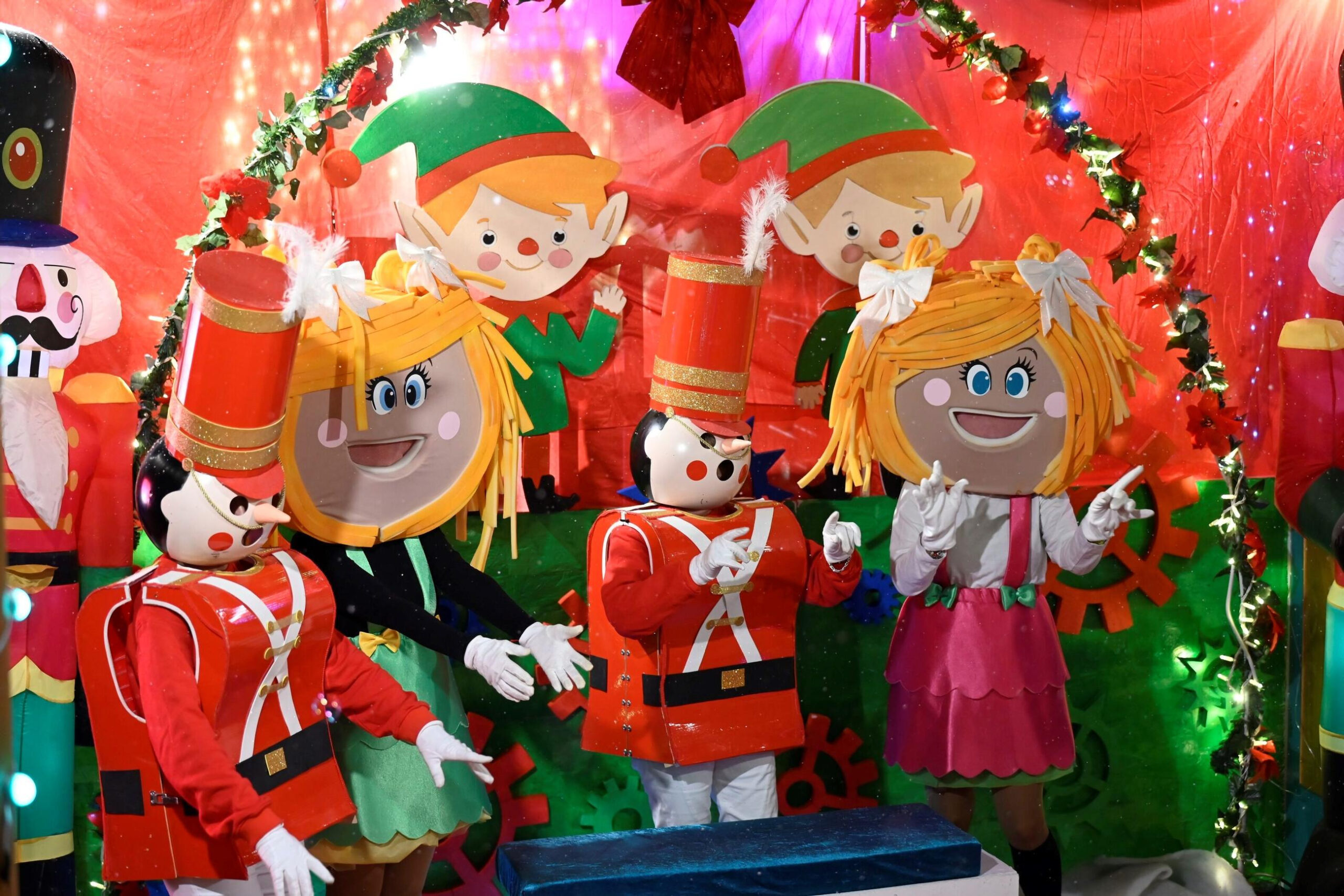 El poblado navideño del cine Fuenseca de Córdoba, en imágenes / Juan Ayala