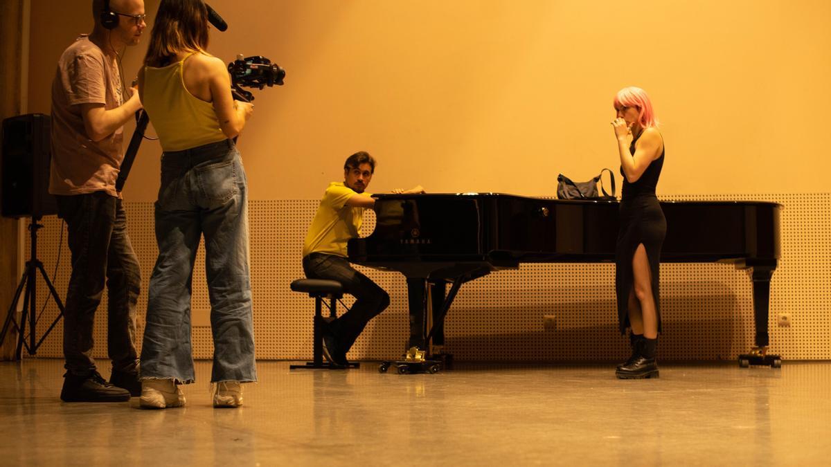 Alex Sereno y Celia Kiedis preparando una escena de 'Lady Sakura'.