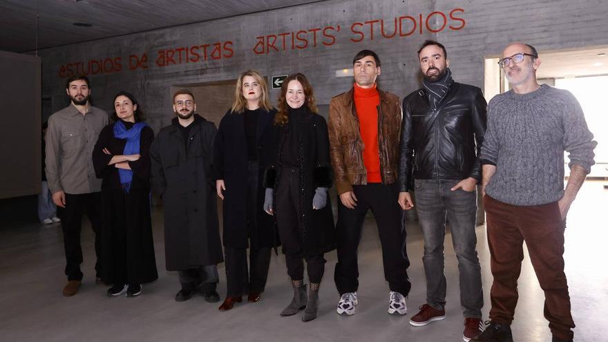 Artistas participantes en las residencias artísticas 2023/24 del C3A con Jiménez Blázquez. / Manuel Murillo