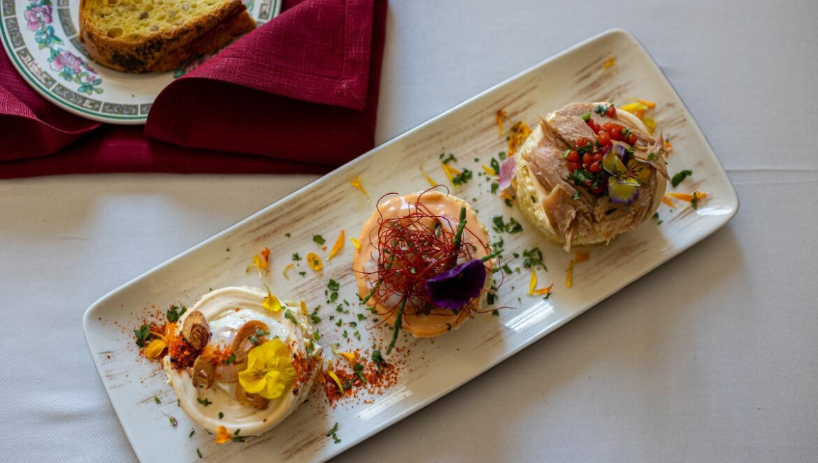 Ensaladilla / El Caballo Rojo