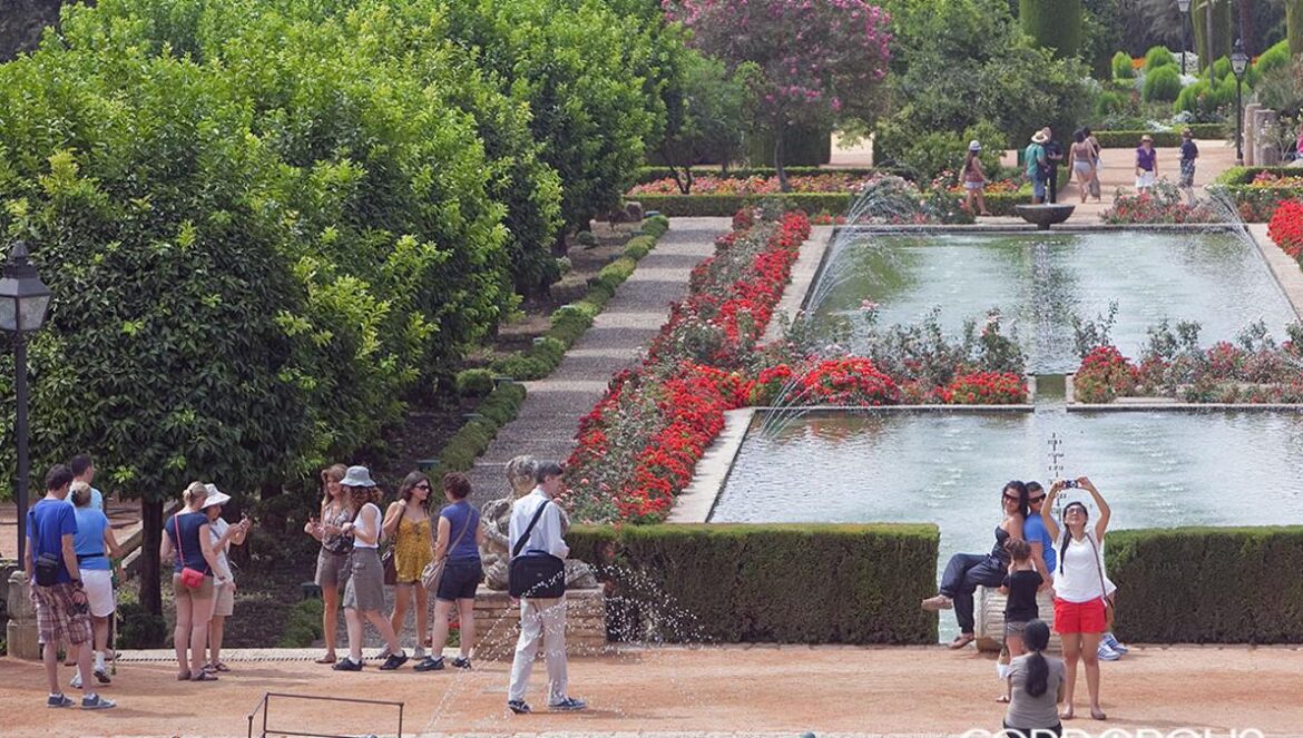 Alcázar de los Reyes Cristianos MADERO CUBERO