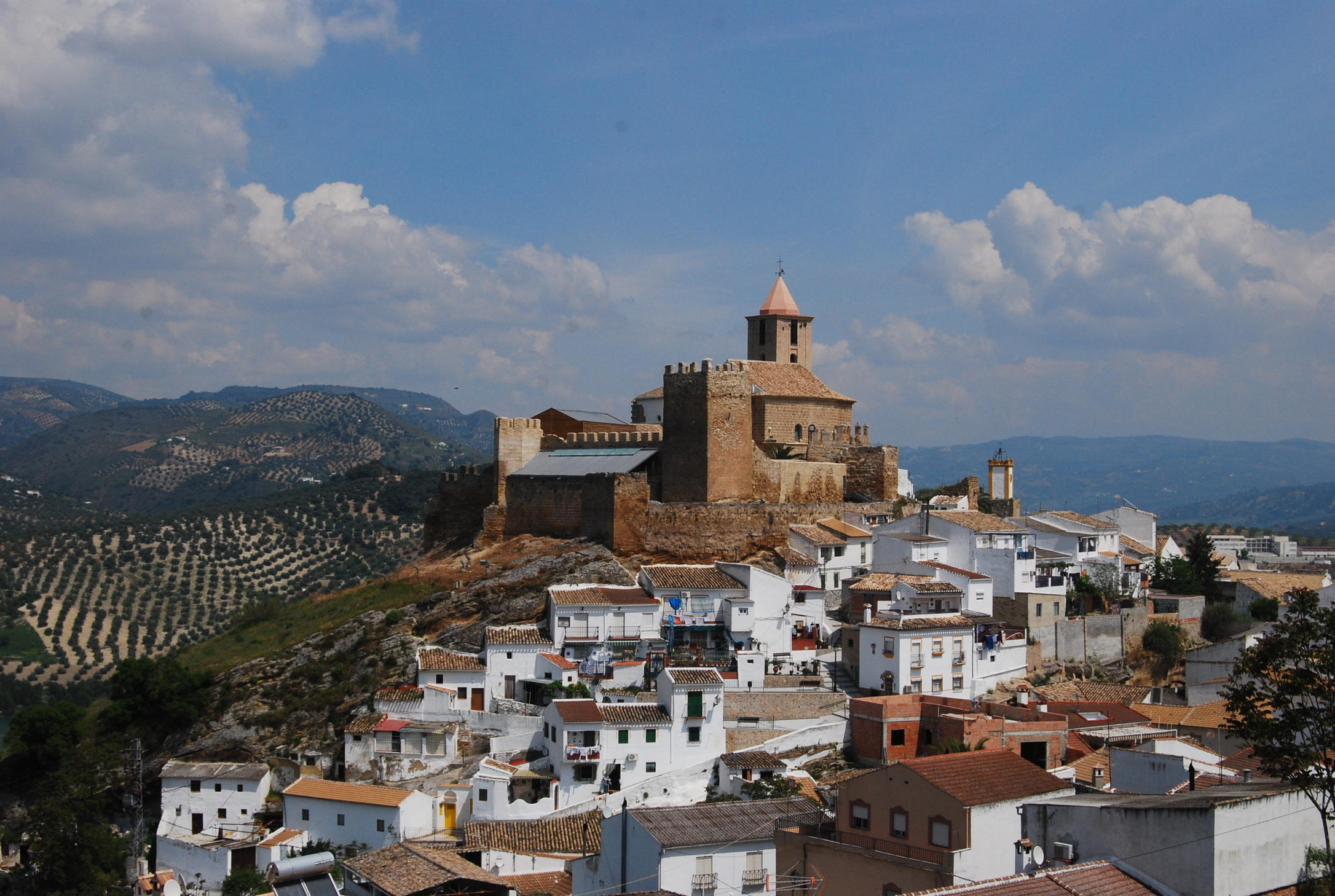 Panorámica Castillo de Iznájar / El Día