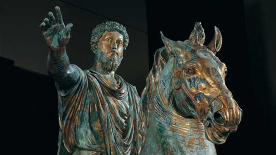 Estatua de Marco Aurelio de los Museos Capitolinos de Roma. / .