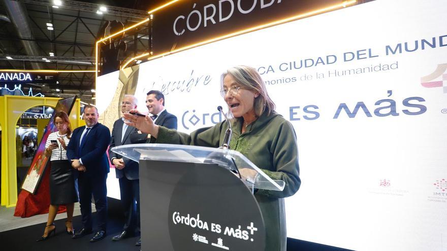 Isabel Albás, en la presentación de la Noche Blanca en Fitur. / víctor castro