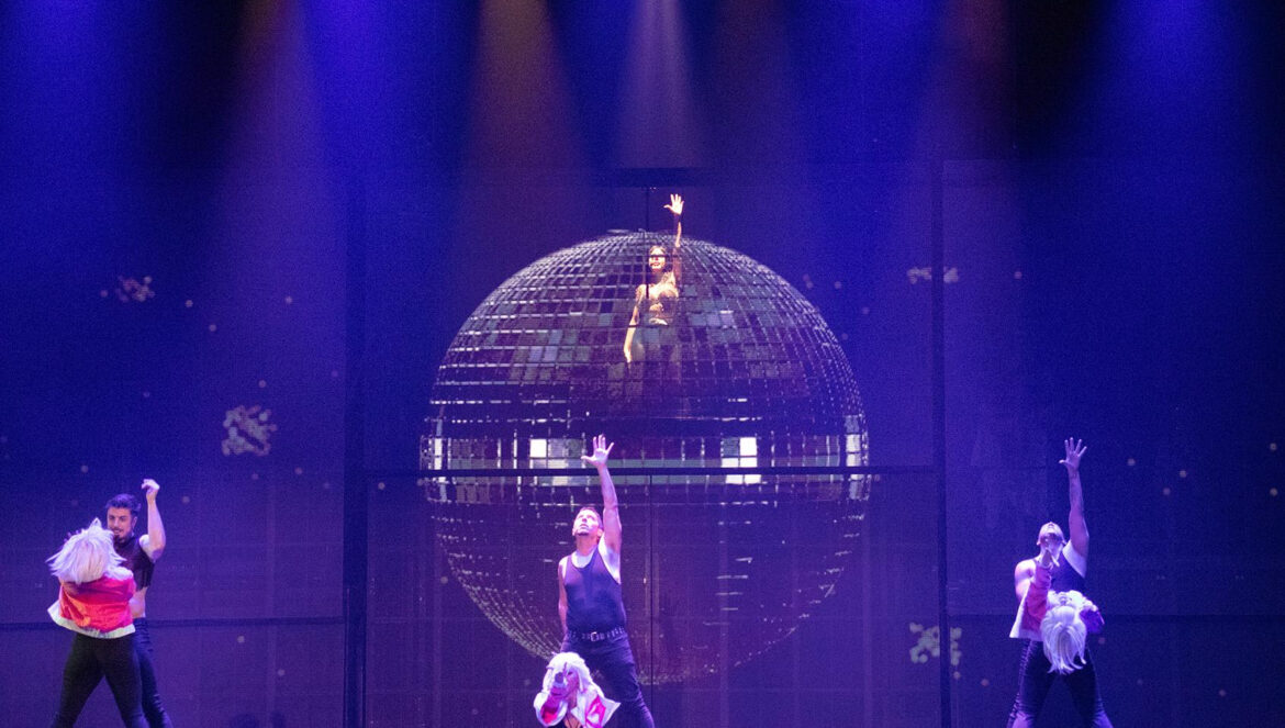 Escena de 'El Gran Musical de los 80 & los 90' / IMAE