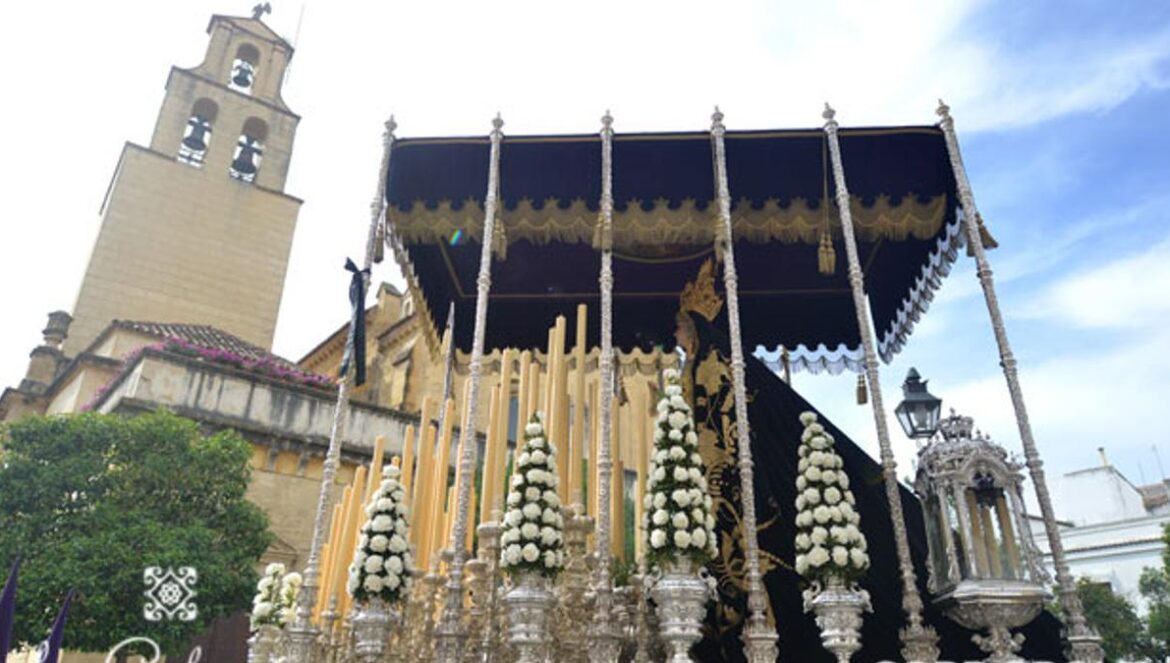 Una procesión de Semana Santa en Córdoba. Córdoba presenta en Fitur la primera Feria Cofrade de España e Iberoamérica.