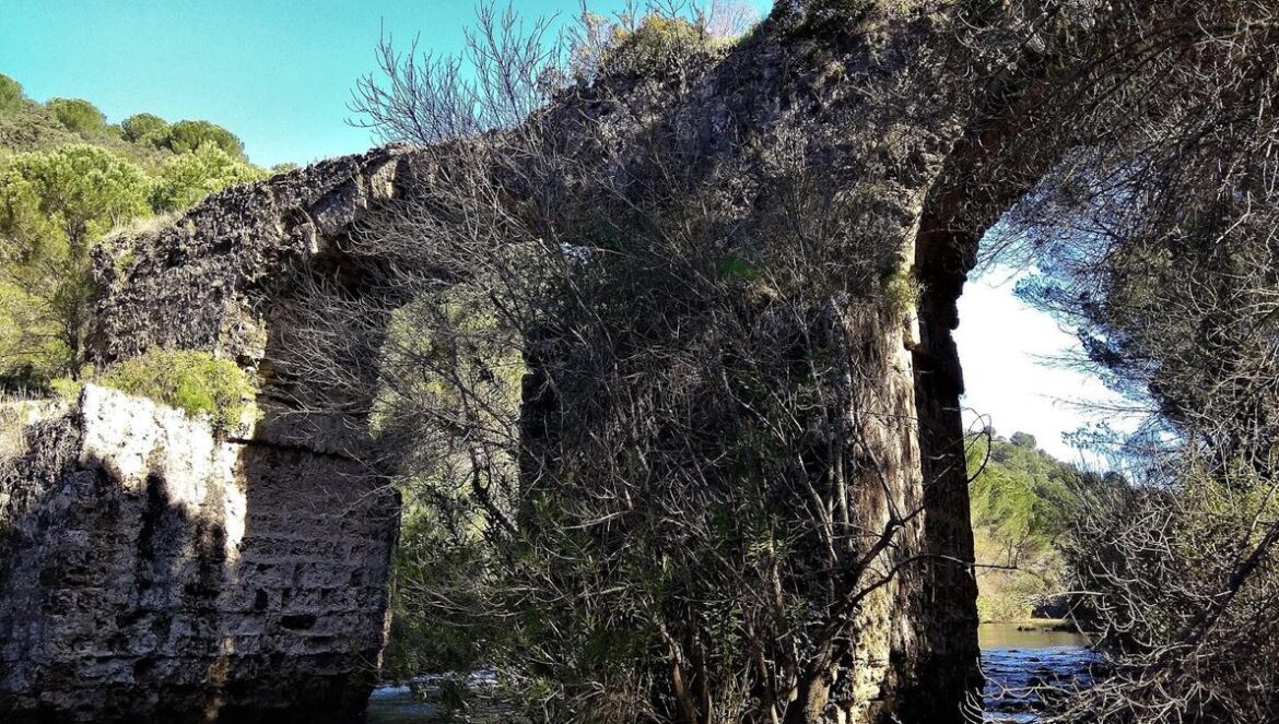 Puente califal sobre el río Guadiato.