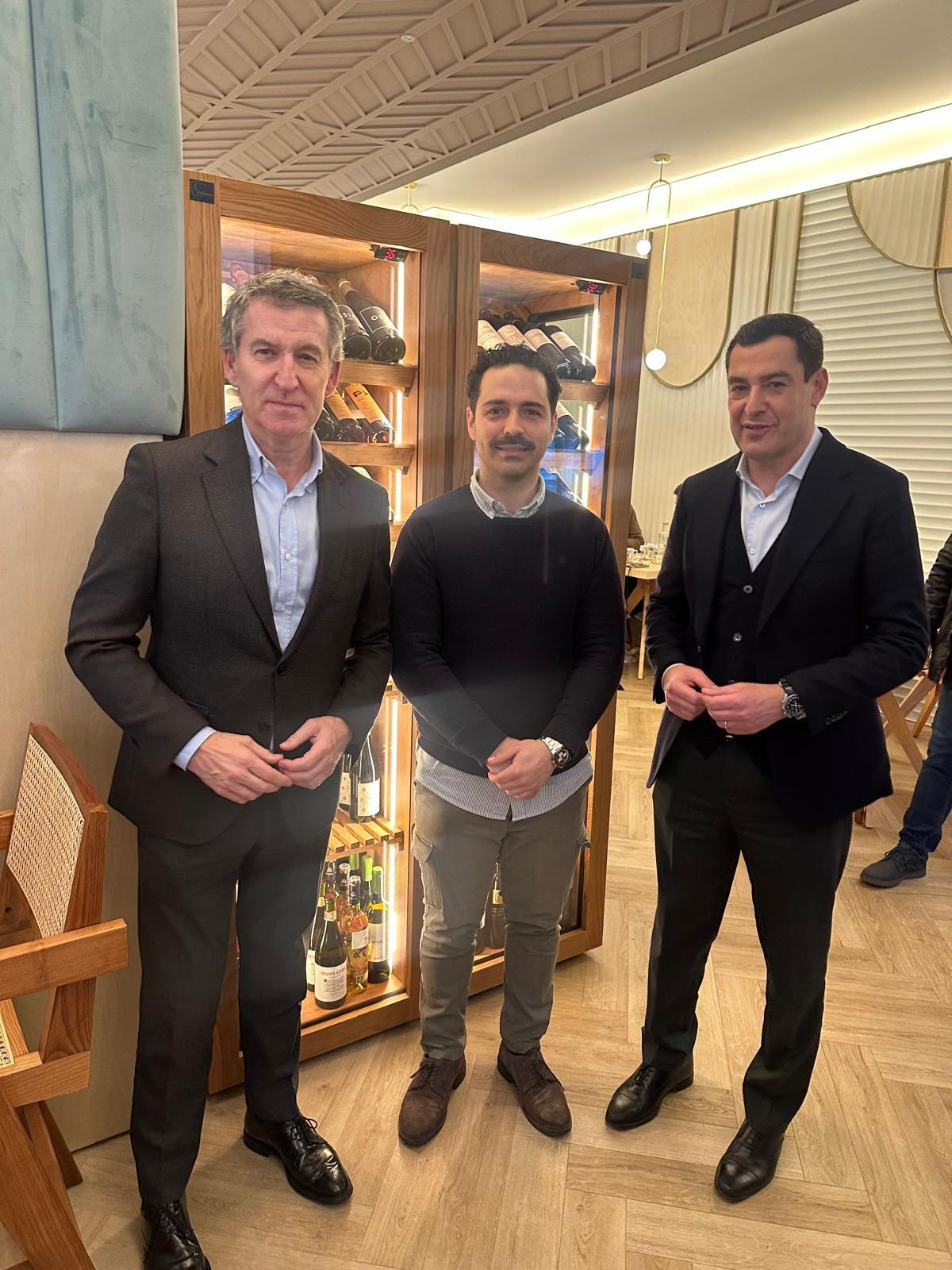 Alberto Núñez Feijoo, Alberto Ceular y Juanma Moreno en Bodegas Trasmallo / Redes Bodegas Trasmallo