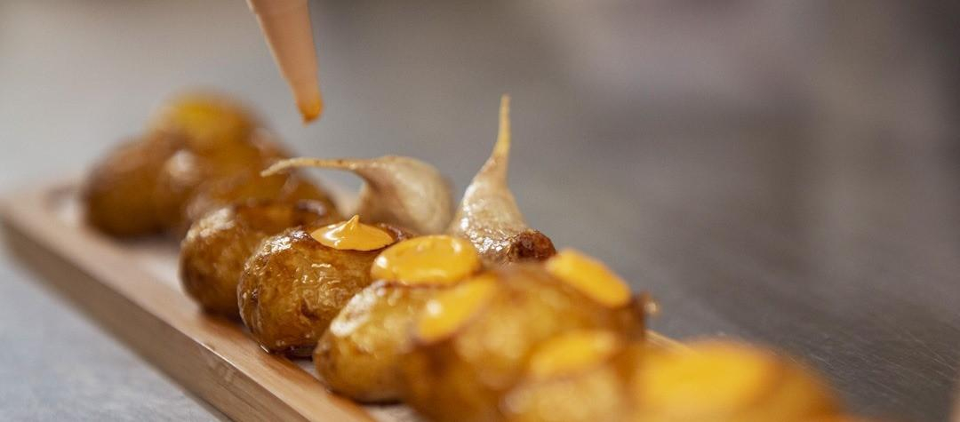 Mini bravas muy bravas de La Cuchara de San Lorenzo / La Cuchara de San Lorenzo