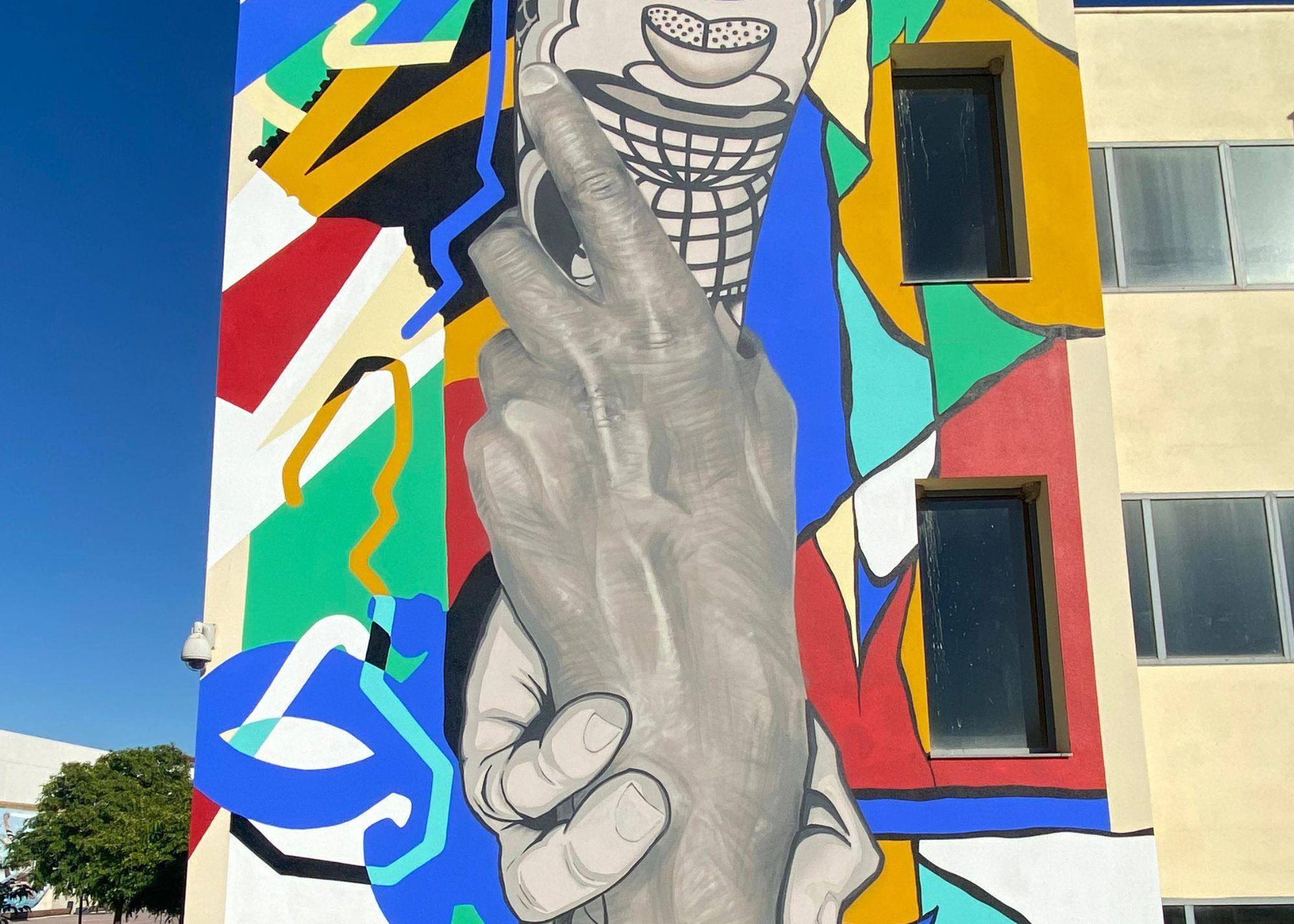 Mural 'Amistad' de los artistas Sake y Sota Pérez / Web Street Art Cities