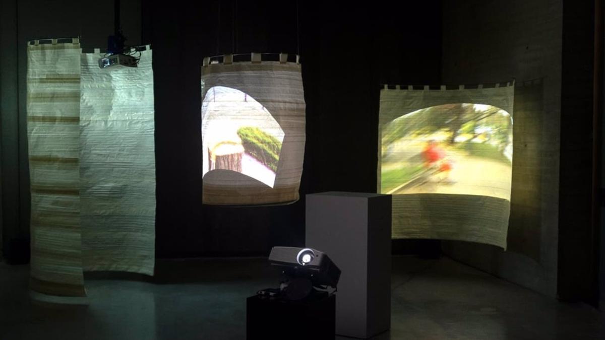 Vídeo instalación 'La obra es un tótem, el proceso es un rito', de Alba Lorente Hernández, en el C3A.