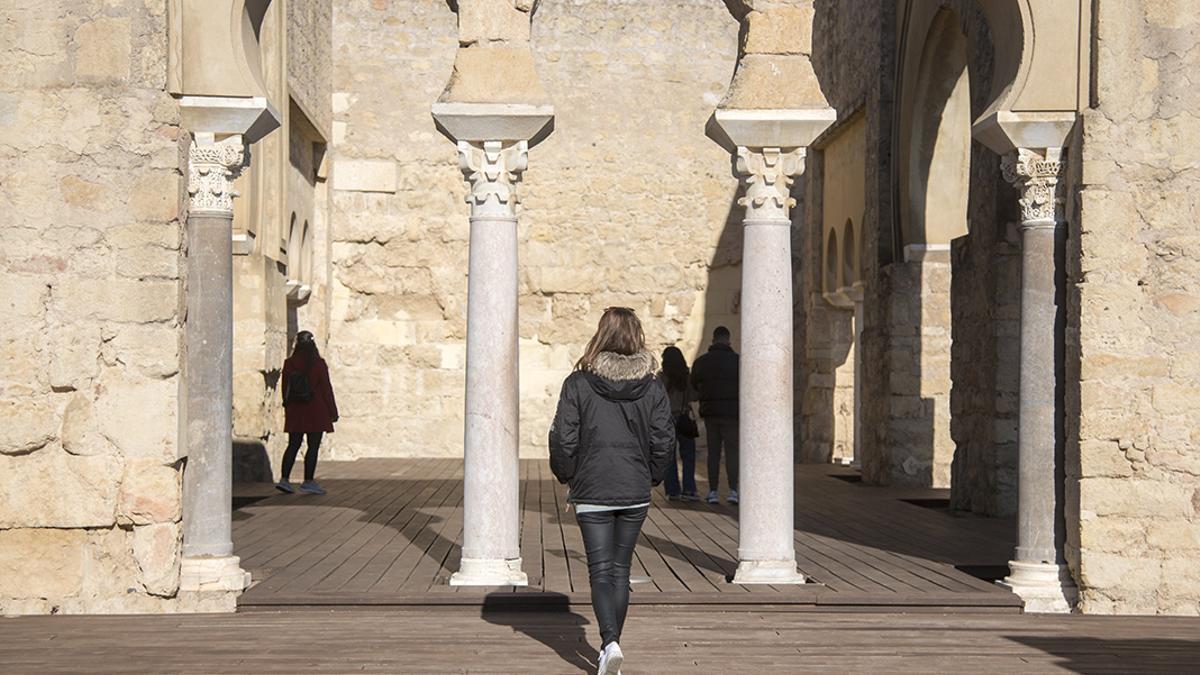 Turistas en Medina Azahara TONI BLANCO