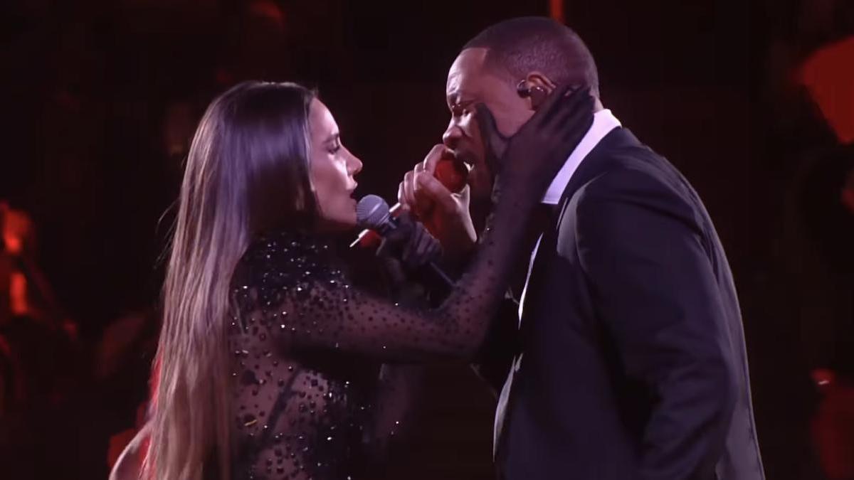 India Martínez y Will Smith en los premios Lo Nuestro.