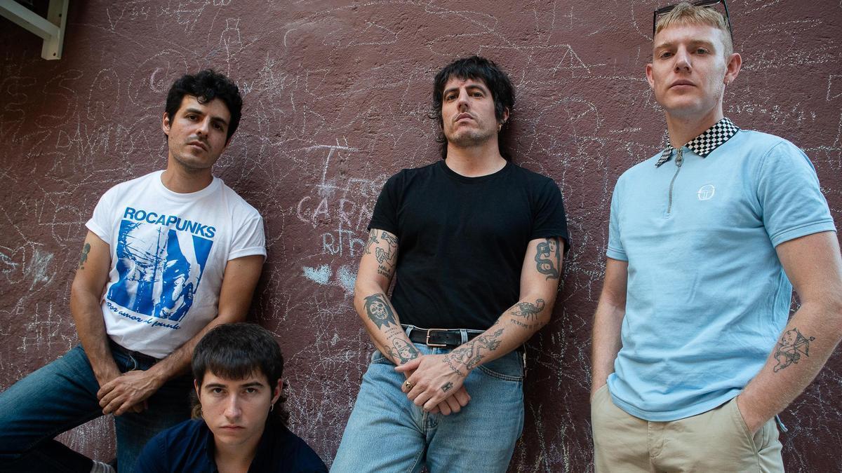 Biznaga, de izquierda a derecha: Jorge Navarro (bajo), Álvaro 'Torete' (guitarra), Álvaro García (voz y guitarra) y Jorge 'Milky' (batería) Cristina Pontijas