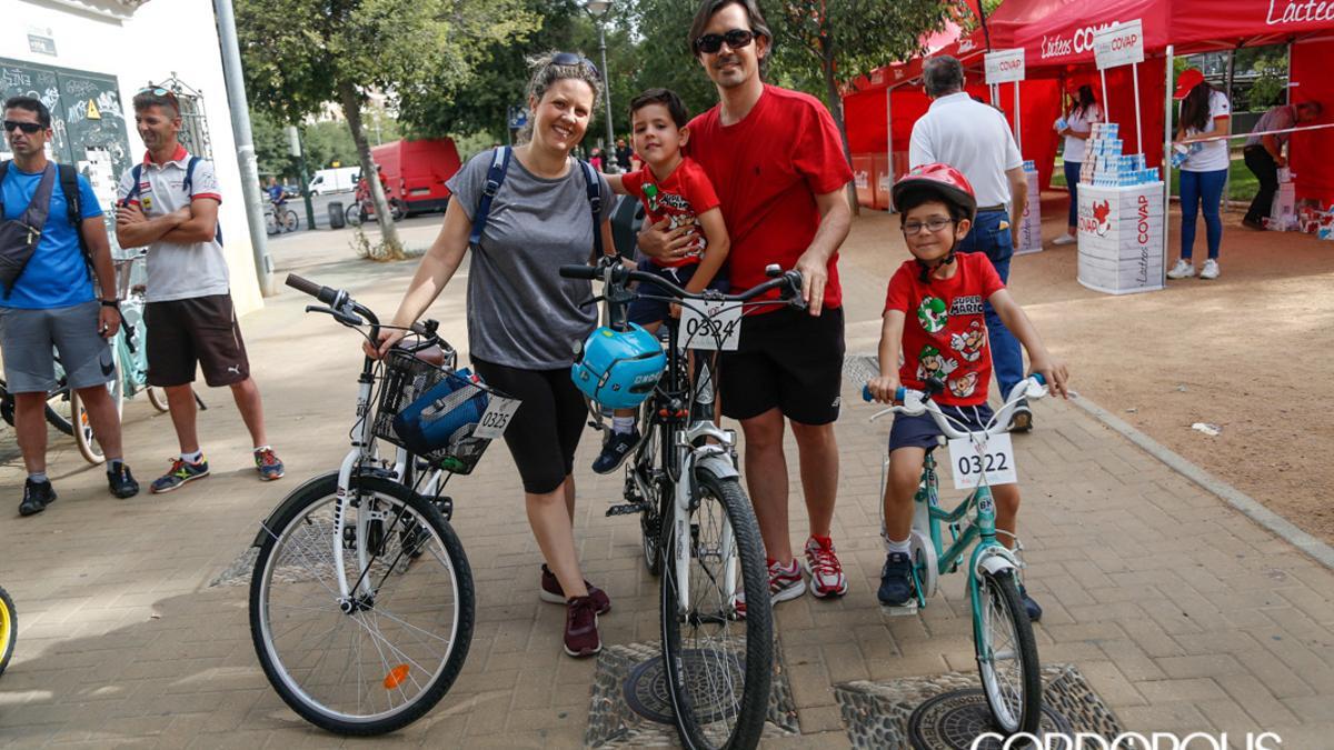 Día de la Bicicleta en Córdoba ÁLEX GALLEGOS Cartel promocional de Revelominuto