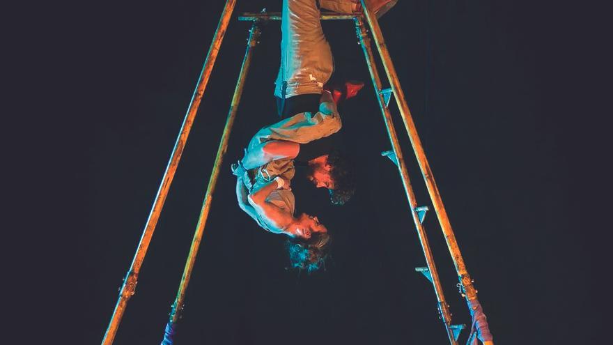 La compañía cordobesa Alas Circo Teatro está nominada por 'Cateura'. / CÓRDOBA