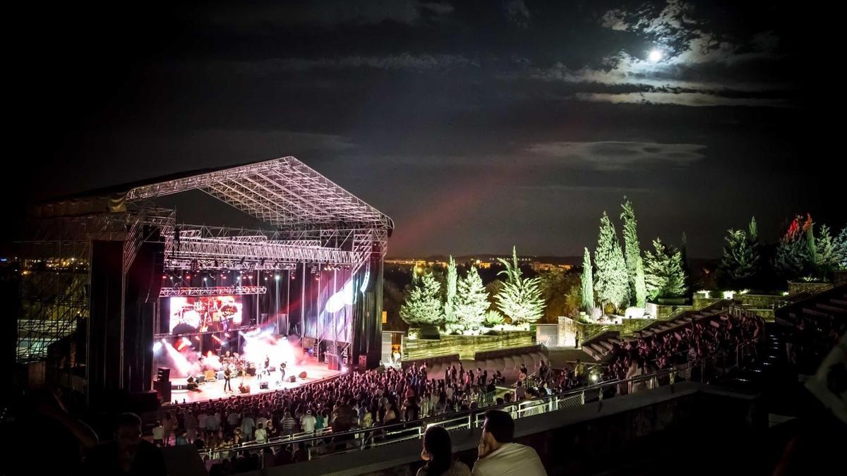 Concierto en el Teatro de la Axerquía, en una imagen de archivo.