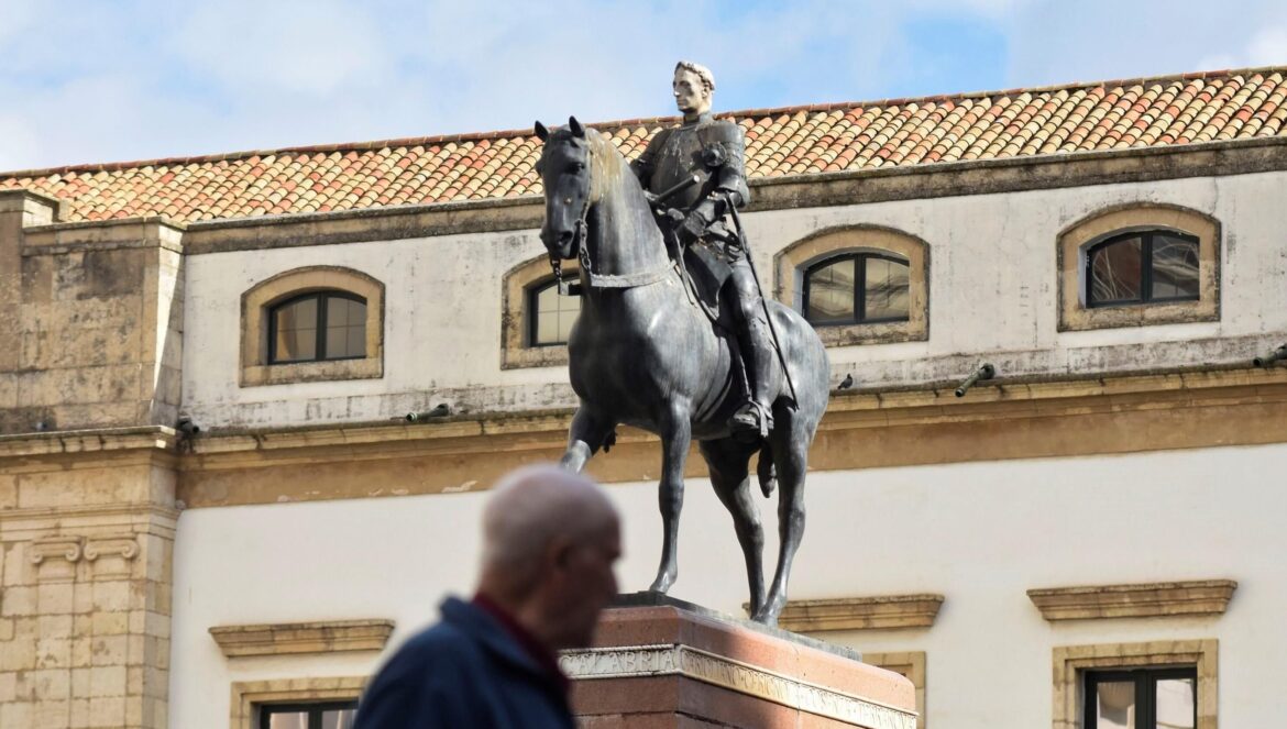 Estatua del Gran Capitán en la Plaza de Tendillas de Córdoba / Juan Ayala