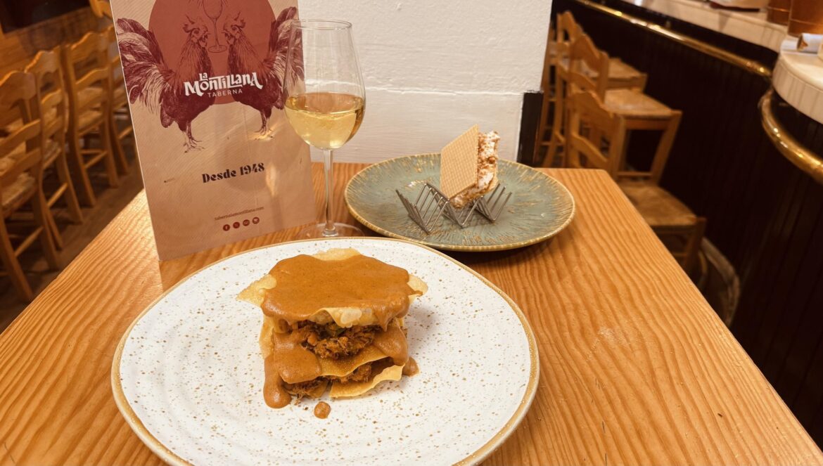 Lasaña crujiente de salmón y espárragos con bechamel esparragada y "helado" al corte de membrillo y cacahuete con miel / Taberna La Montillana