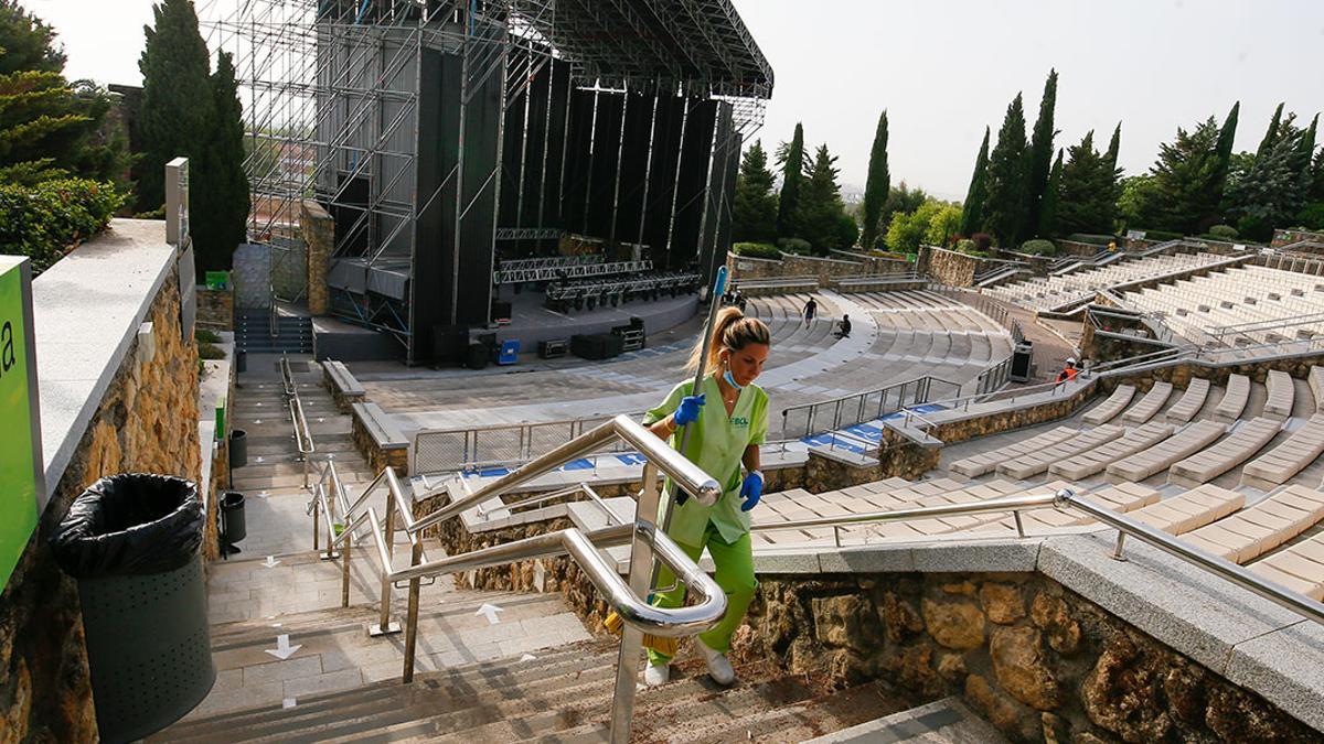 Preparativos de seguridad en el teatro de La Axerquía de cara al programa 'Gracias por venir' MADERO CUBERO Preparativos de seguridad en el teatro de La Axerquía MADERO CUBERO