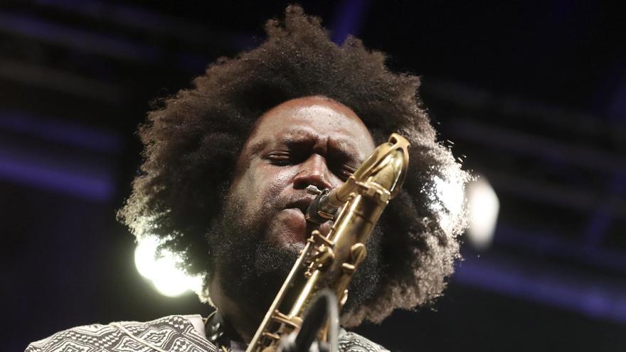 Kamasi Washington, durante un concierto. / EFE