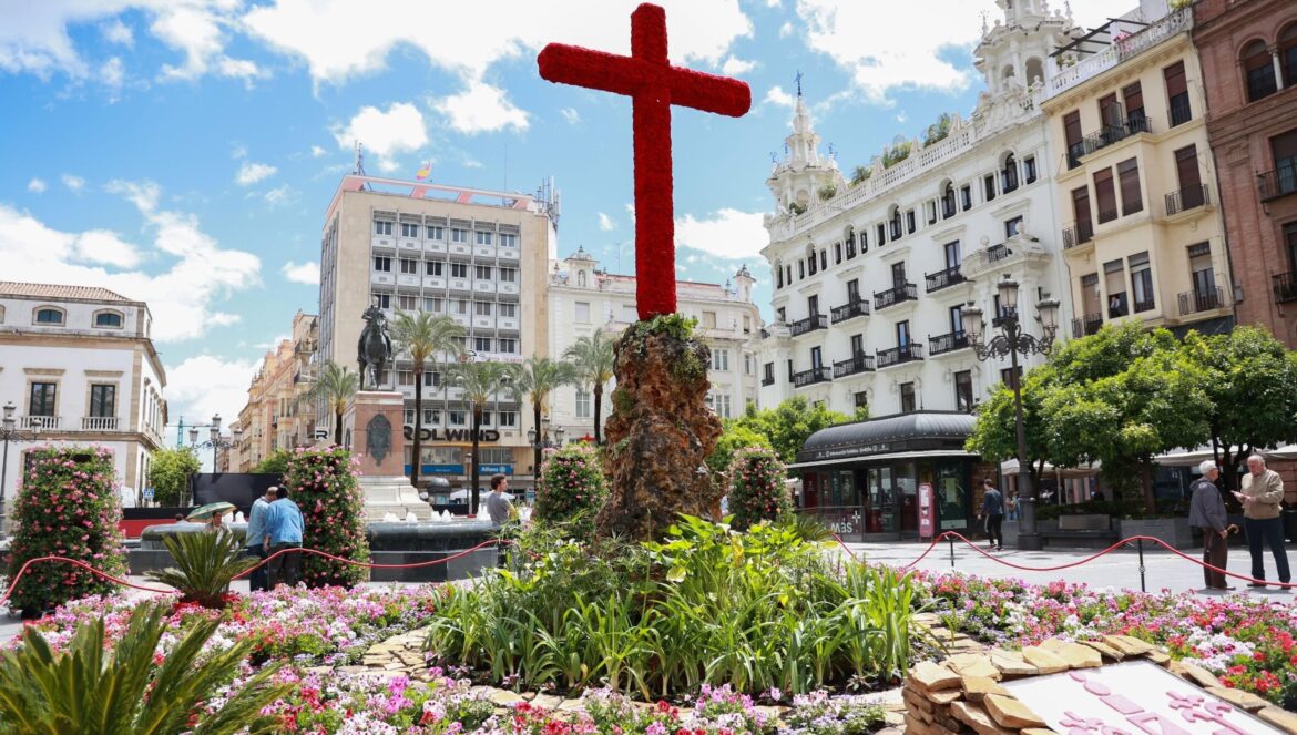 Cruz de mayo de Las Tendillas. / El Día